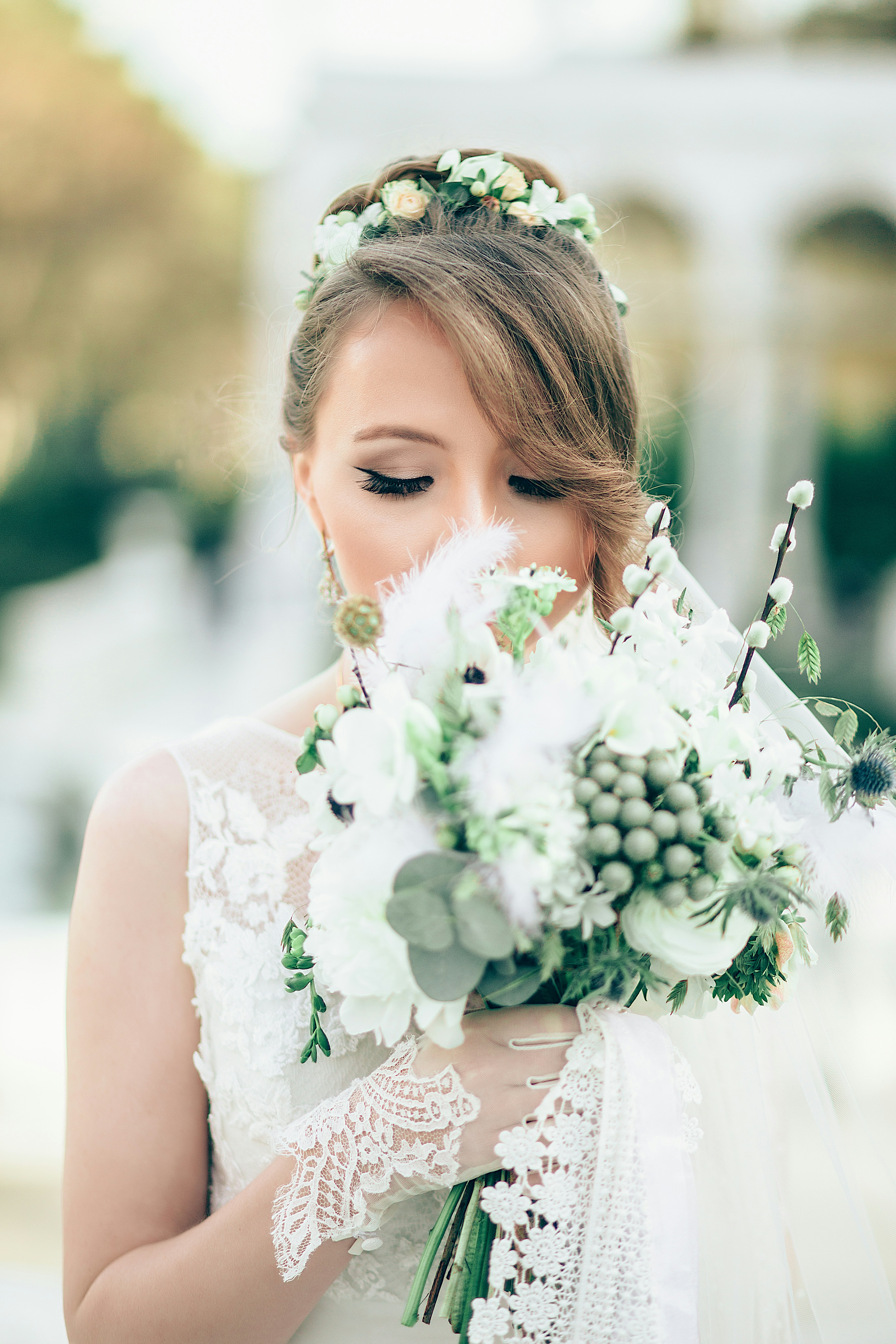 Wedding Planning Advice: Bouquet Toss and Garter Toss Song Choices